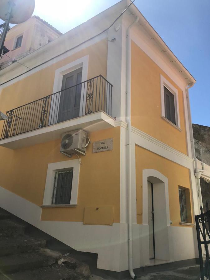 Il Casalino Apartment Pizzo  Ngoại thất bức ảnh
